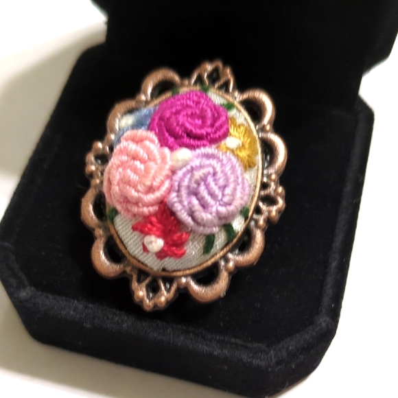 Vintage French Embroidery Floral Adjustable Ring - Picture 1 of 3
